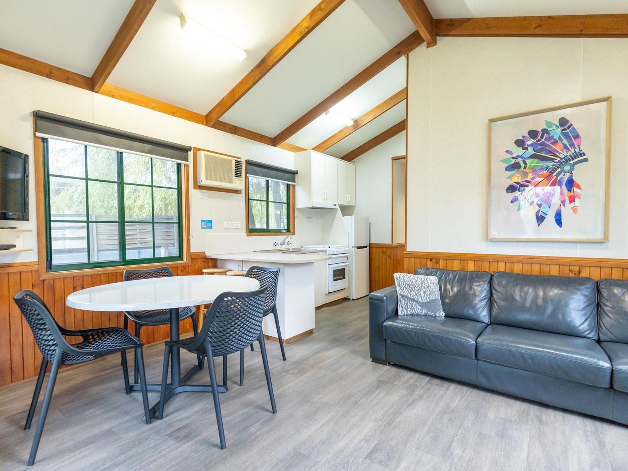 Nrma Ballarat Holiday Park Экстерьер фото
