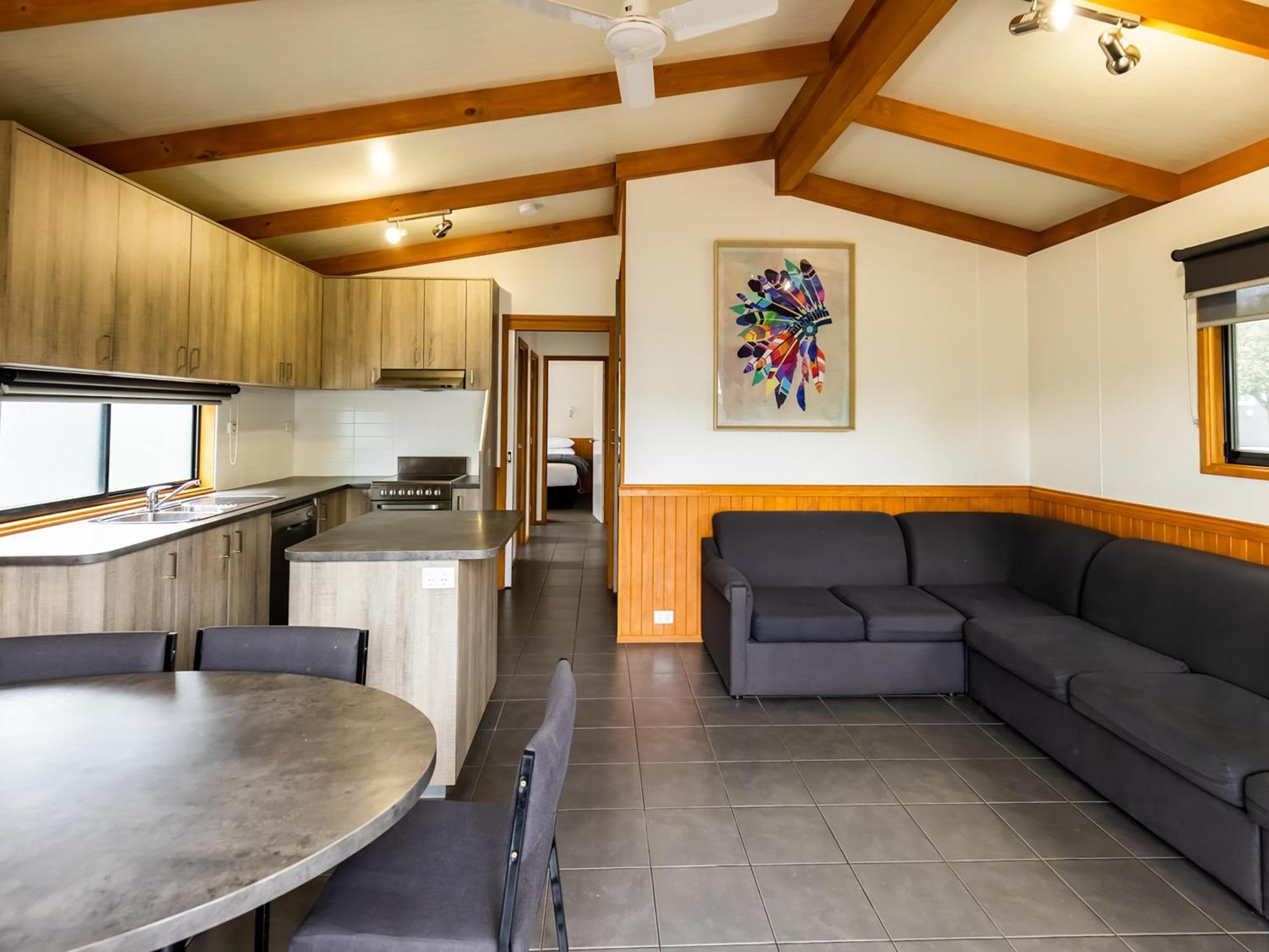 Nrma Ballarat Holiday Park Номер фото